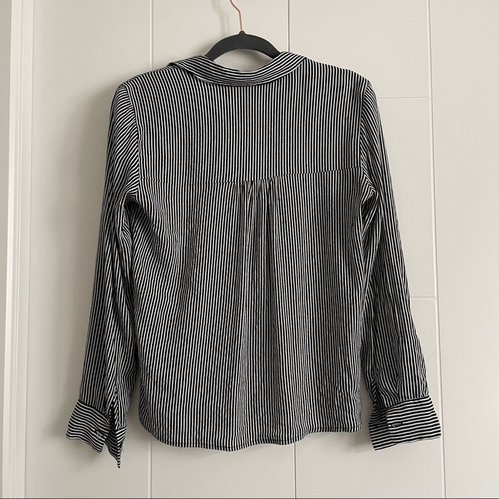 3/$45 Dynamite striped flowy Blosue - Picture 4 of 4